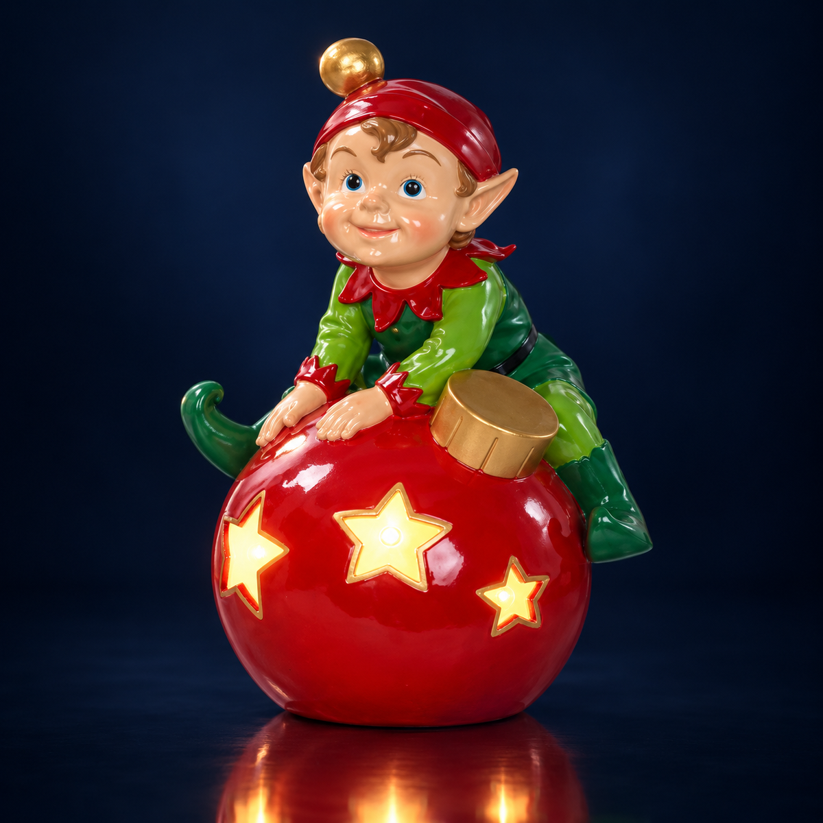 Statuie Elf pe glob roșu cu stele luminate