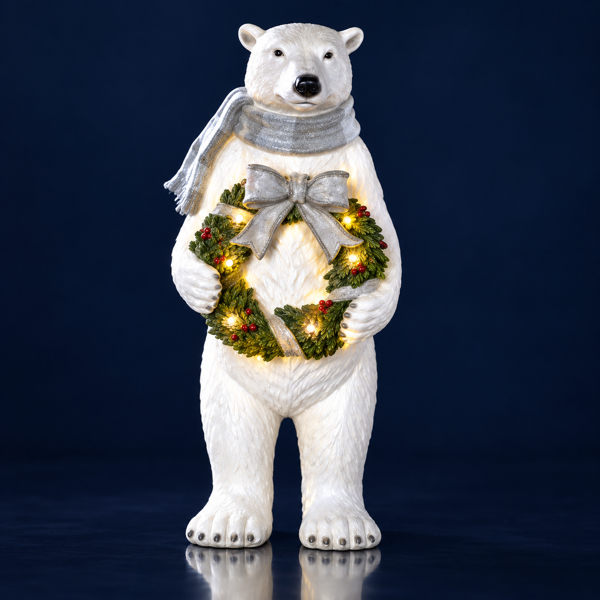 Statuie Urs polar cu coroniță luminoasă